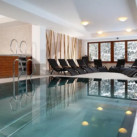 Fis Jasna Отель 4*